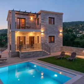 Tesoro luxury apartments, hotel in Syvota