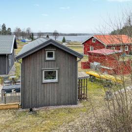 1 Bedroom Gorgeous Home In Glanshammar – hotel w mieście Glanshammar
