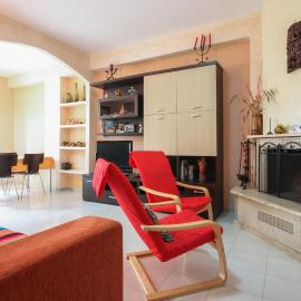 2 Bedroom Beautiful Apartment In Senerchia