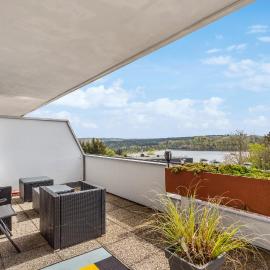 Flexi Home - Balkon , Seeblick, Pool & Speed Wlan, hotel en Langscheid