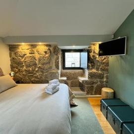 GuestReady - An Amazing Retreat in Várzea do Douro، فندق في ماركو دي كانافيسس