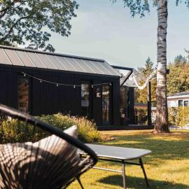 Fika Tiny House, מלון באפה
