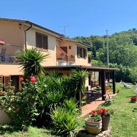 B&B Arcobaleno, hotel en Tirli
