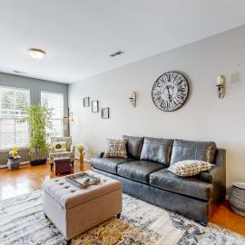7 Mi to Dtwn Winston-Salem! Townhouse w/ Pool