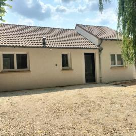 Maison individuelle indépendante neuve 24-24h, hotel in Morigny-Champigny
