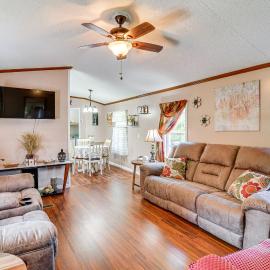 Pet-Friendly Corbin Vacation Rental ~ 4 Mi to Town, hotel Corbinban