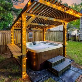 Country Haven - Hot Tub & Pool! Game Room, King Beds, Mins 2 dwtn