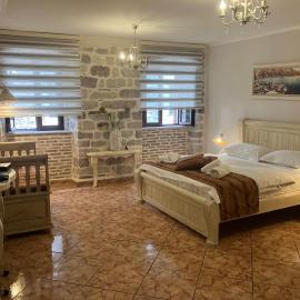 Apartments Kotor Old Town, hotelli Kotorissa