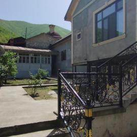 Ilham Mustafa Houses، فندق في شيكي