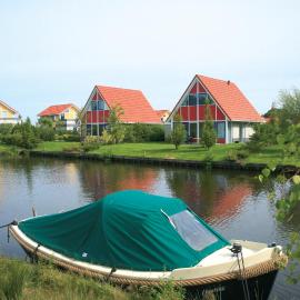 Summio Villapark Schildmeer, מלון בSteendam