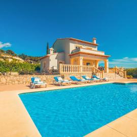 Villa Azalea by Abahana Villas