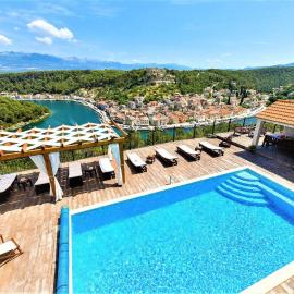 Dreamview & heated pool at Lucija 1
