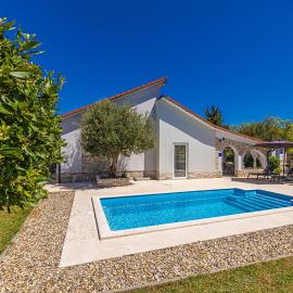 Holiday house KAI with private pool