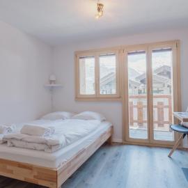 Chaleureux studio rénové à Grimentz, hotel em Grimentz