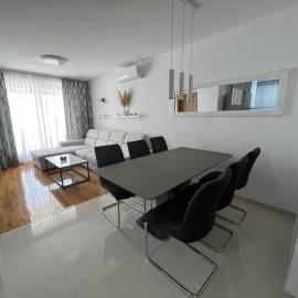 New apartment near Split with garage