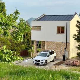 Villa Popice s výhledem na Pálavu