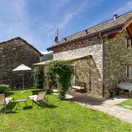 Holiday Home Marcello by Interhome, Hotel in Sueglio