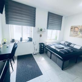 Traumhaftes 1-Zi Apartment mit Gartennutzung Nähe Krefeld HBF