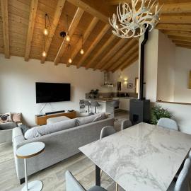 Chalet Denté - Triplex - 6 personnes, hotel in Saint-Sorlin-dʼArves