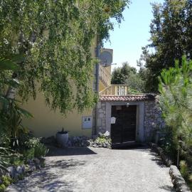 Mjesto mira Ort des Friedens, Hotel in Bribir