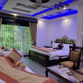Lower Topa में, होटल Areesh Hotel & Restaurant