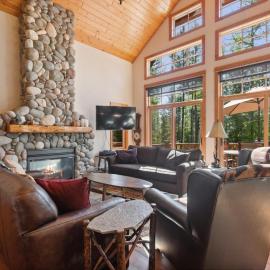 Northwoods Escapes