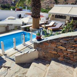 Omisu Apartments, hotell sihtkohas Kýthnos