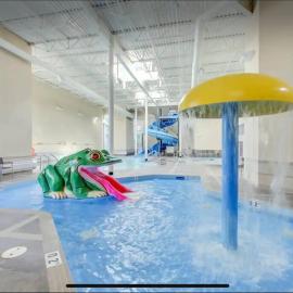 Cozy One Bedroom Condo with Indoor Pool and HotTub, hotel in Canmore