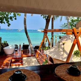 Natures Edge Beachfront Luxury Glamping Koh Tao, hotel di Ko Tao