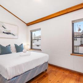 14 Cottesloe - steps from beach - sleeps 2