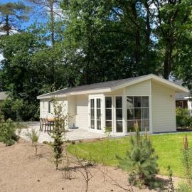 Luxe Chalet Inn Otterlo op de Veluwe aan het Water!, viešbutis mieste Oterlas