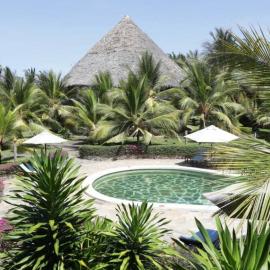 Tembo Court Beach Cottage، فندق في ماليندي