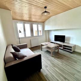 appartement 2 pieces, hotel sa Aurillac