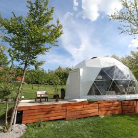 Glamping Beograd, hotel in Vranić