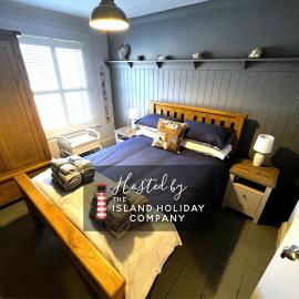 Ivy Cottage، فندق في Brading