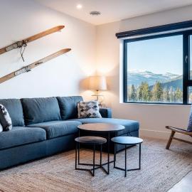 Drop in Condo by Revelstoke Vacations, hotel v destinaci Revelstoke