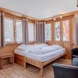 Studio dans le plus beau village de Suisse, hotel em Grimentz