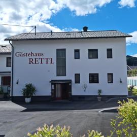 Gästehaus Rettl, hotel v mestu Lavamünd