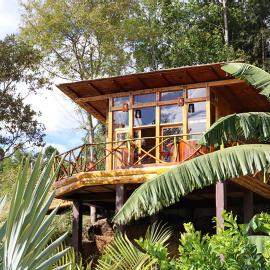 BAUMHAUS Cabañas rusticas con jacuzzi privado