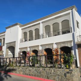 Espectacular Penthouse 3 frente al Hotel California, hotel in Todos Santos