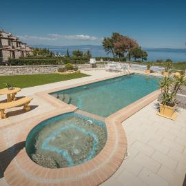 Zeus Sea View Villa with Private Pool, Afytos，阿菲托斯的飯店
