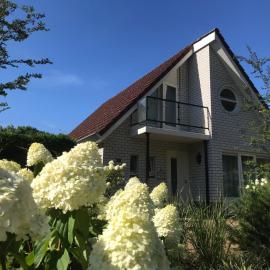 Heerlijk vakantiehuis bij zwembad en golfbaan, hotel u gradu Delden