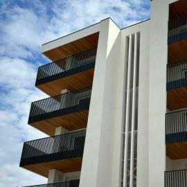 Beach Palace with small swimming pool, private beach, parking, hotel in Lido di Jesolo