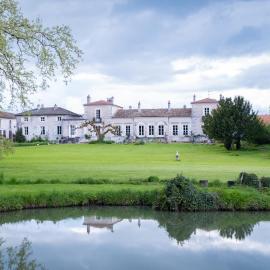 Château de Choloy، فندق في Choloy