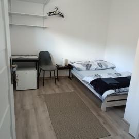 Staś-przy szkole nr3 w Skawie, hotel i Skawa