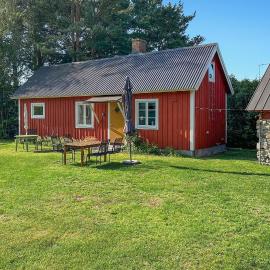 Lovely Home In Löttorp With Wifi, hotel v destinaci Löttorp