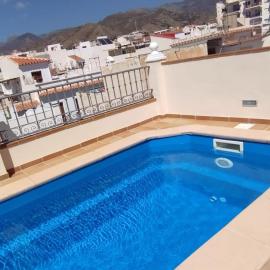 Ático con piscina privada en el corazón de Nerja!, hotel v destinaci Nerja