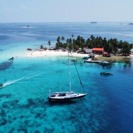 73ft Family Sailing Yacht with Crew - all inclusive, khách sạn ở Waisalatupo