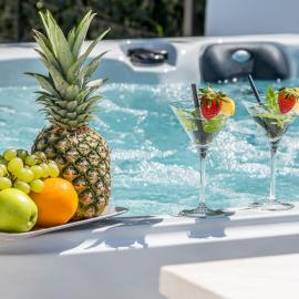 Vardio Lux Family Apartment with Jacuzzi near Dubrovnik, hotel din Makoše