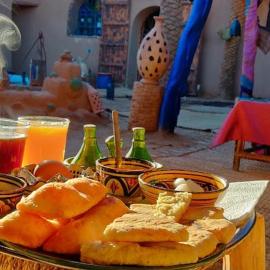 Auberge Kasbah Dar Sahara Tours, hotel di Mhamid